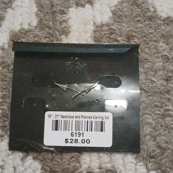 Traci Lynn, faux pearl drop earrings, silver dangling with small plastic backing - Picture 2 of 3